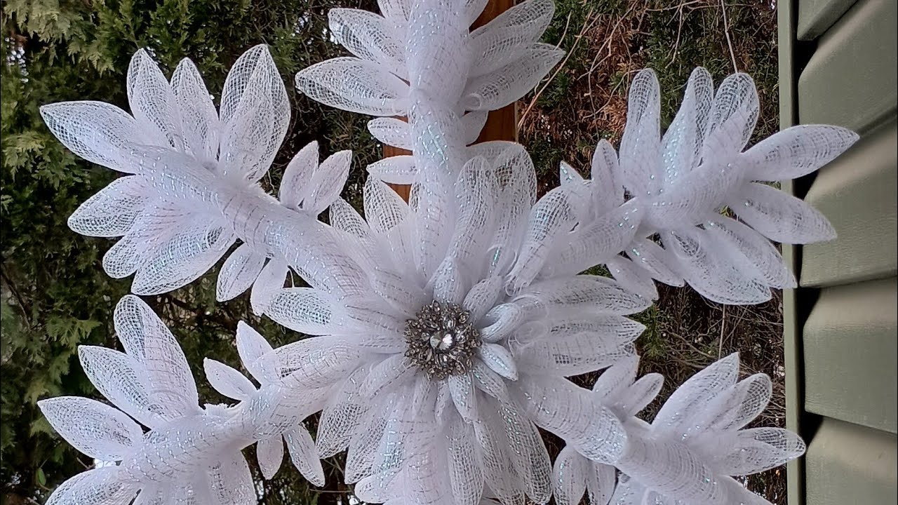 DIY Snowflake on foam 