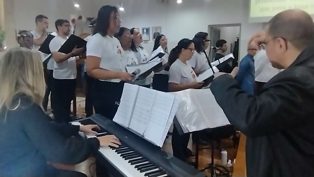 HÓSTIA SANTA - MARCO FRISINA - CORAL JUBILEU PEREGRINOS DA ESPERANÇA