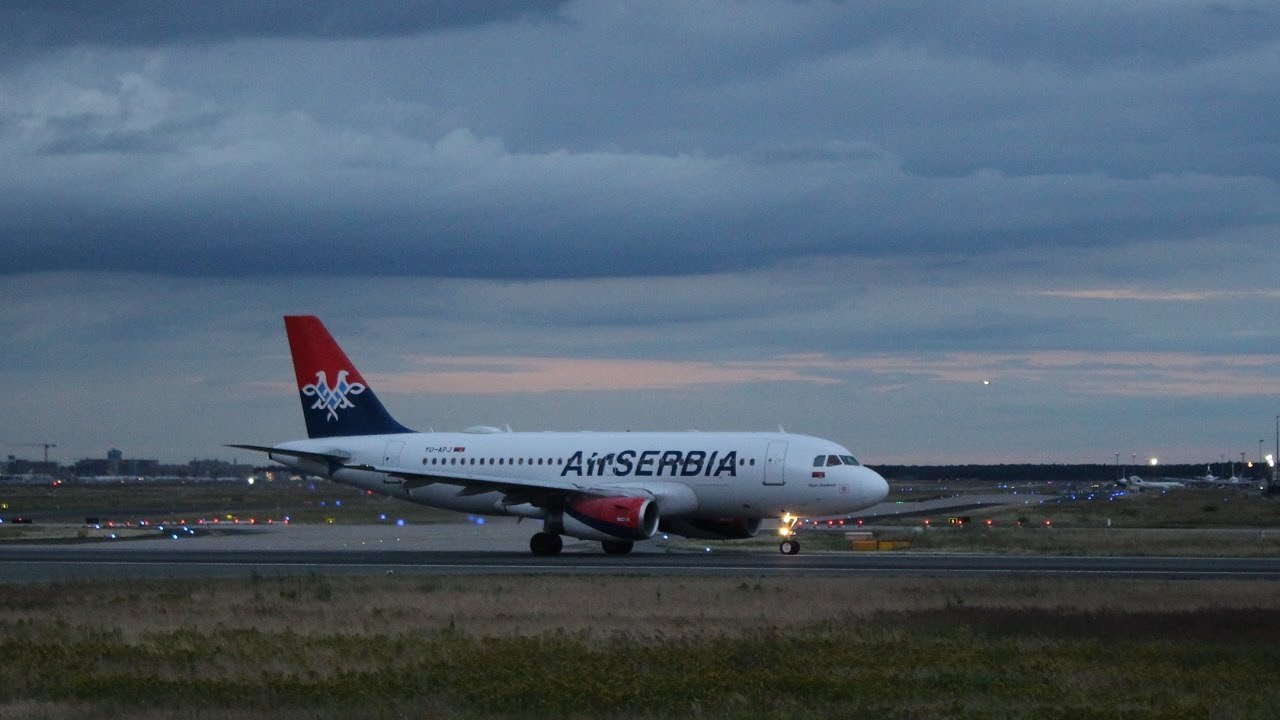 Air Serbia Airbus A319 YU-APJ Dejan Stankovic accelerates at Frankfurt airport, flight to Beograd