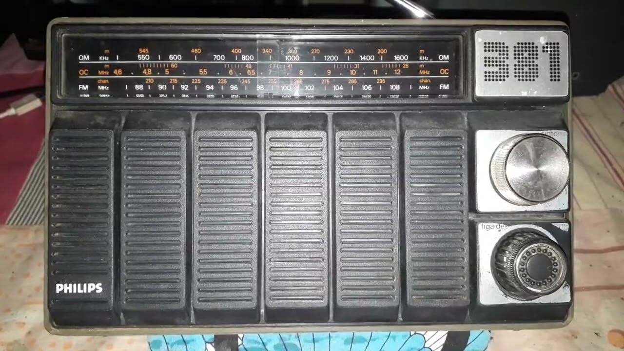ESCUTA DE EMISORA CHINESA EM ONDAS CURTAS  NO PHILIPS 381