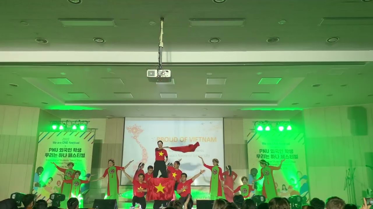 Du học sinh múa Hào khí Việt Nam-Tự tâm-Việt Nam ơi tại Hàn Quốc_We are one festival at PNU 2022