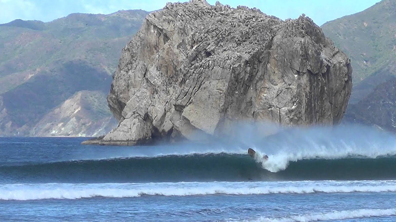 Witches Rock & Ollie's Point overnight boat trip