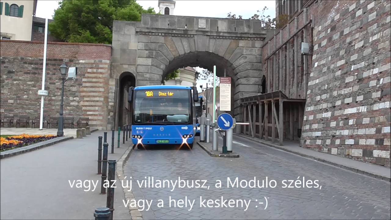 Modulo elektromos busz a budai V&aacute;rban - Electric bus