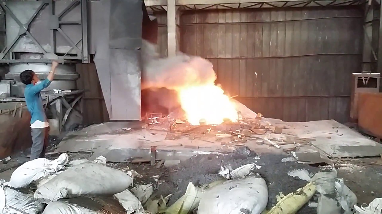 DUST COLLECTION SYSTEMS USING SIDE HOOD FOR INDUCTION FURNACE