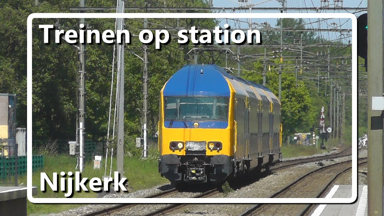 Treinen op station Nijkerk