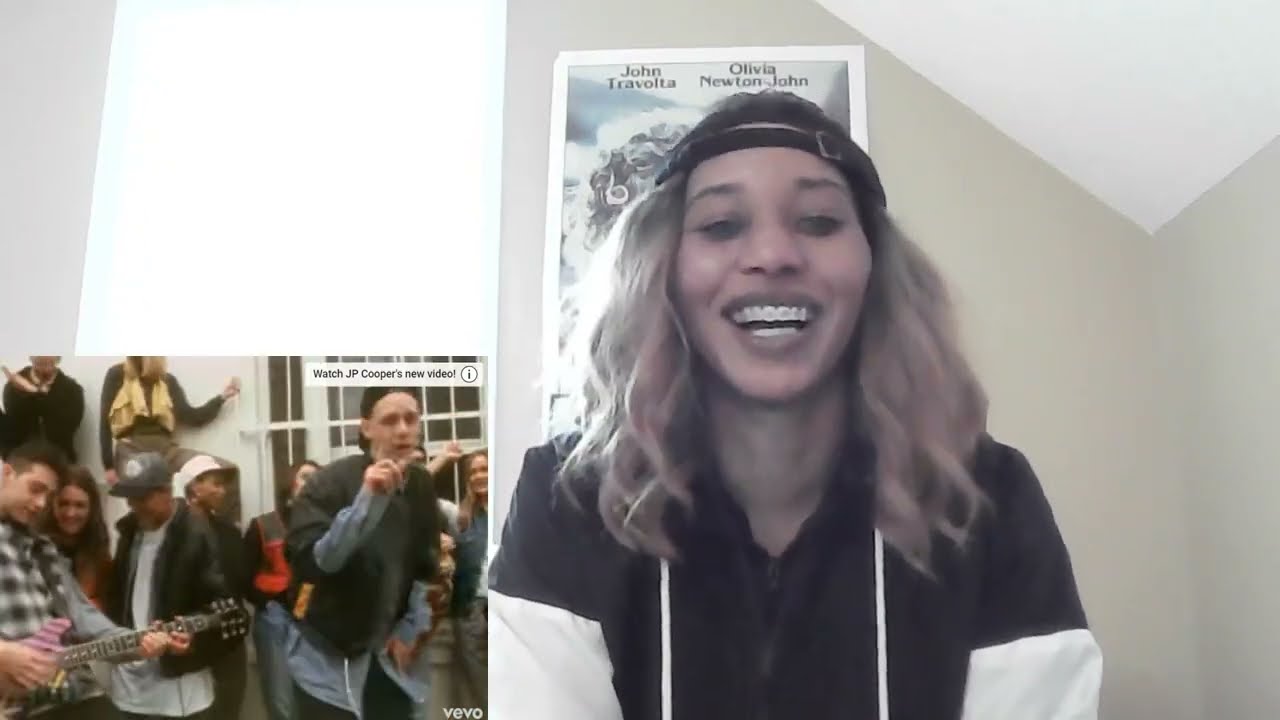 Curiosity Reaction Hang On In There Baby (CERTIFIED LOVERBOY OF THE 90s?!?)  | Empress Reacts