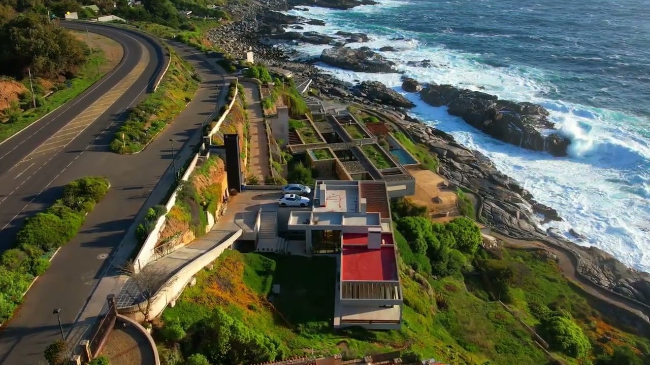 Moderna casa en primera línea sobre el mar - Zapallar