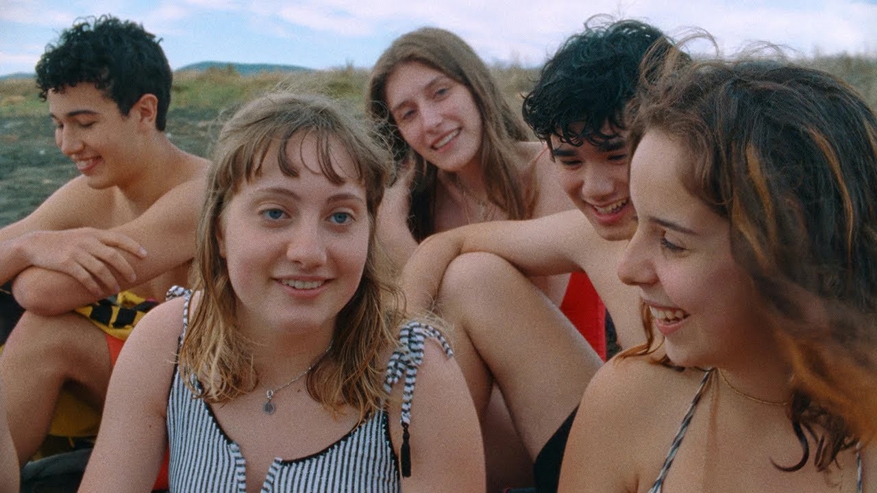 Futura (2021) - Alice Rohrwacher, Pietro Marcello e Francesco Munzi