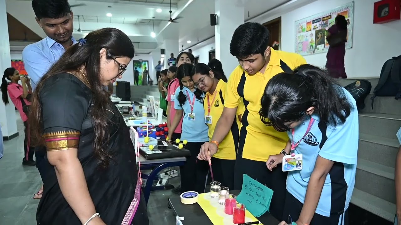 DR DY PATIL PUSHAPALATA INTERNATION SCHOOL ANISABAD KURKURI SCIENCE EXHIBITION