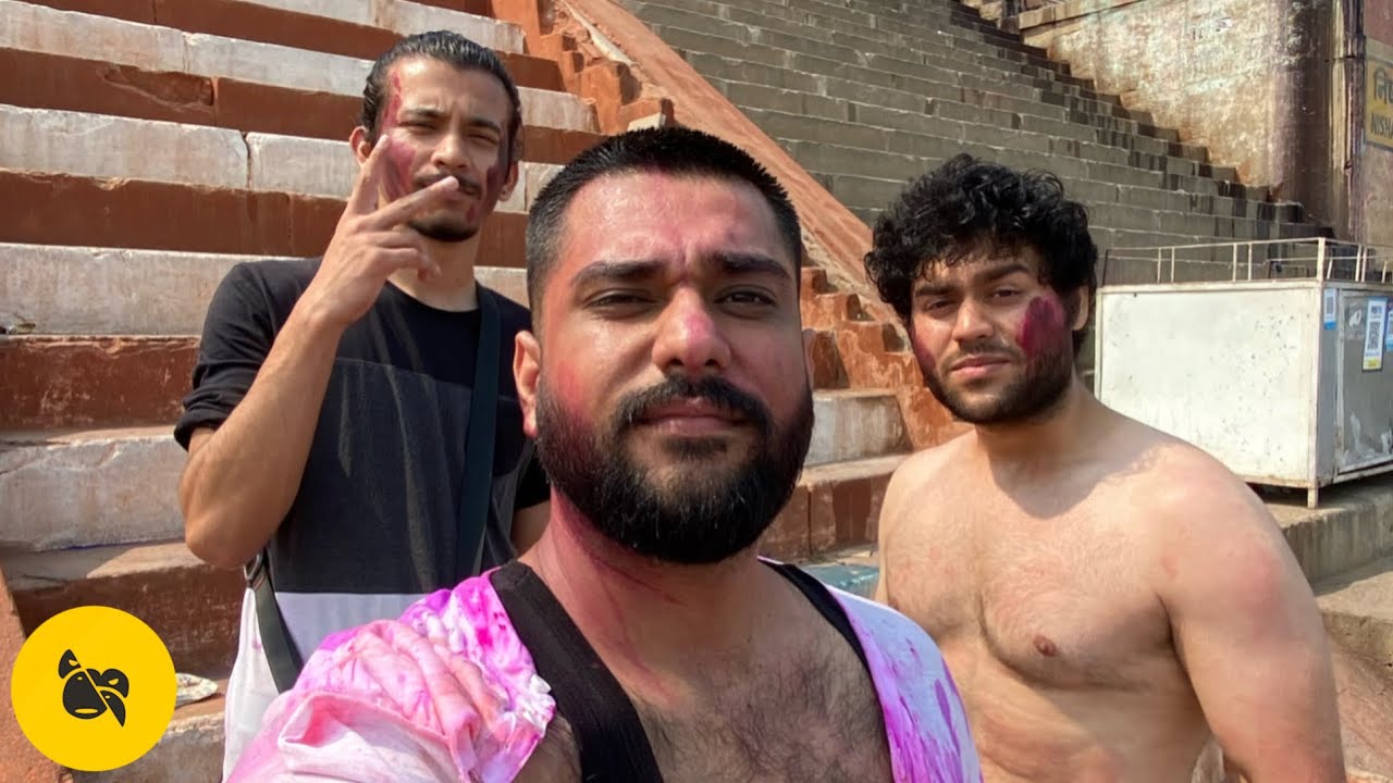 Banaras mai Holi par Kapre faad diye 🤯