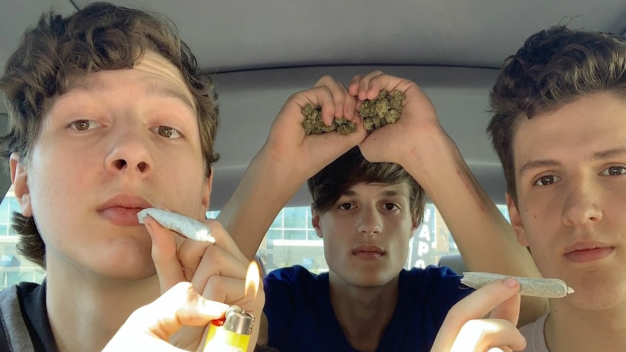 CAR HOTBOX WITH MY BROTHER