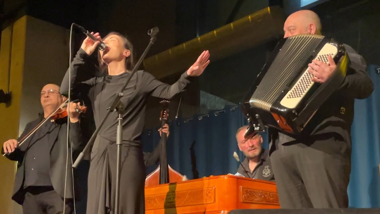 Corina Sîrghi: Cu Lăutarii După Mine - Nu Știu Cu Ce Ți-Am Greșit | LIVE @ 14th Lane / 22 mar. 2025