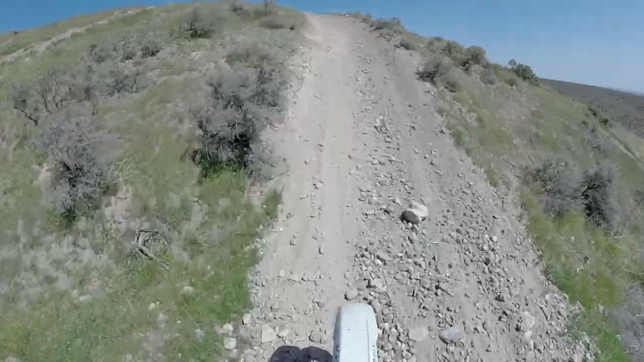 We ride the Saddle Mtn's....Fixed the Brakes...They still dont work... climbing out ( 89 KTM 550 )