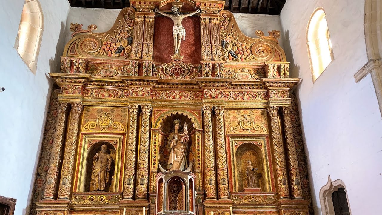 Fuerteventura, miasto i Gmina Betancuria, wiewi&oacute;rki i sztuka sakralna
