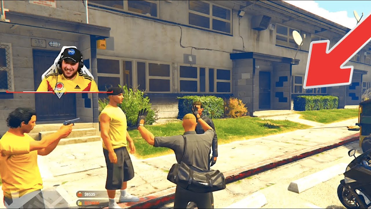 JLTomy SE FAIT BRAQUER !!! Emilio EN DÉPRESSION ... Best Of / GTA RP FlashLand