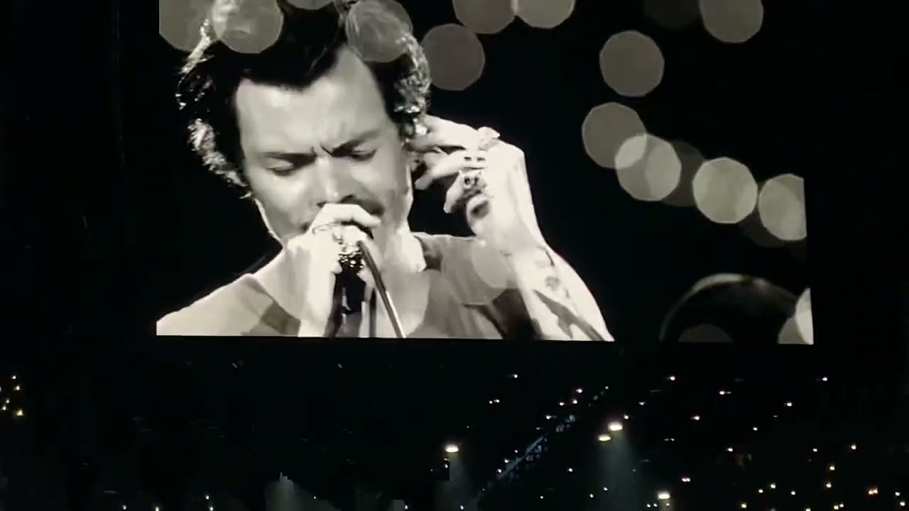 Harry Styles-Sign of the Times Love on Tour Toronto Night 1. August 15, 2022