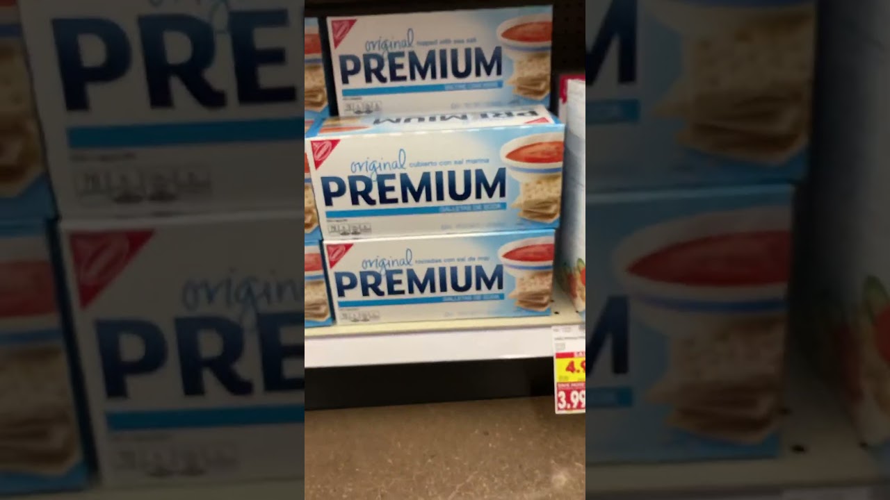 YOOO THEY GOT THE PREMIUM SALTINES CRACKERS!!!!