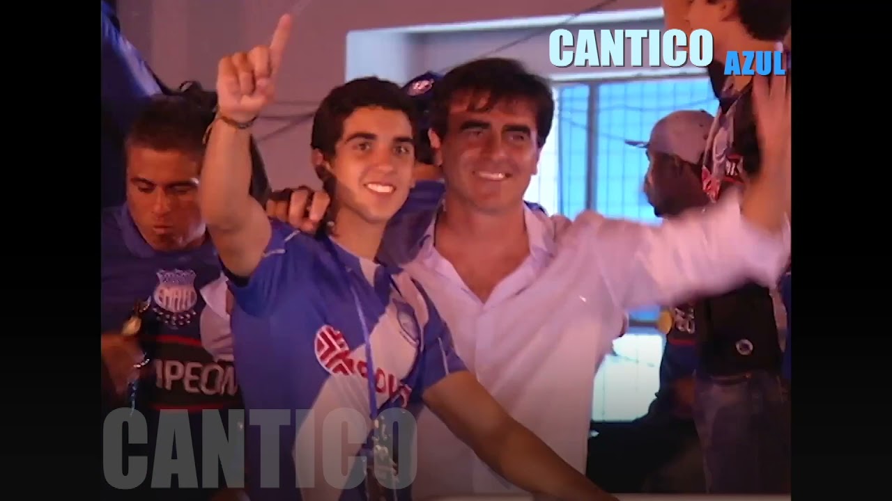 EMELEC CAMPEON 2014 CELEBRACION EN LAS CALLES
