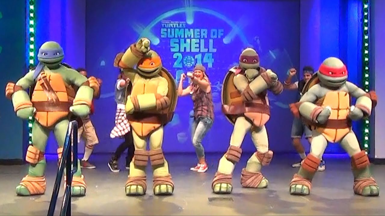 Teenage Mutant Ninja Turtles Turtle Power Show with April O'Neil, Nickelodeon Suites Resort