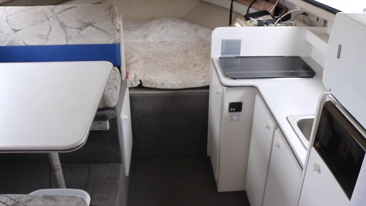 Bayliner 2859 classic cruiser, aft cabin  - Boatshed - Boat Ref