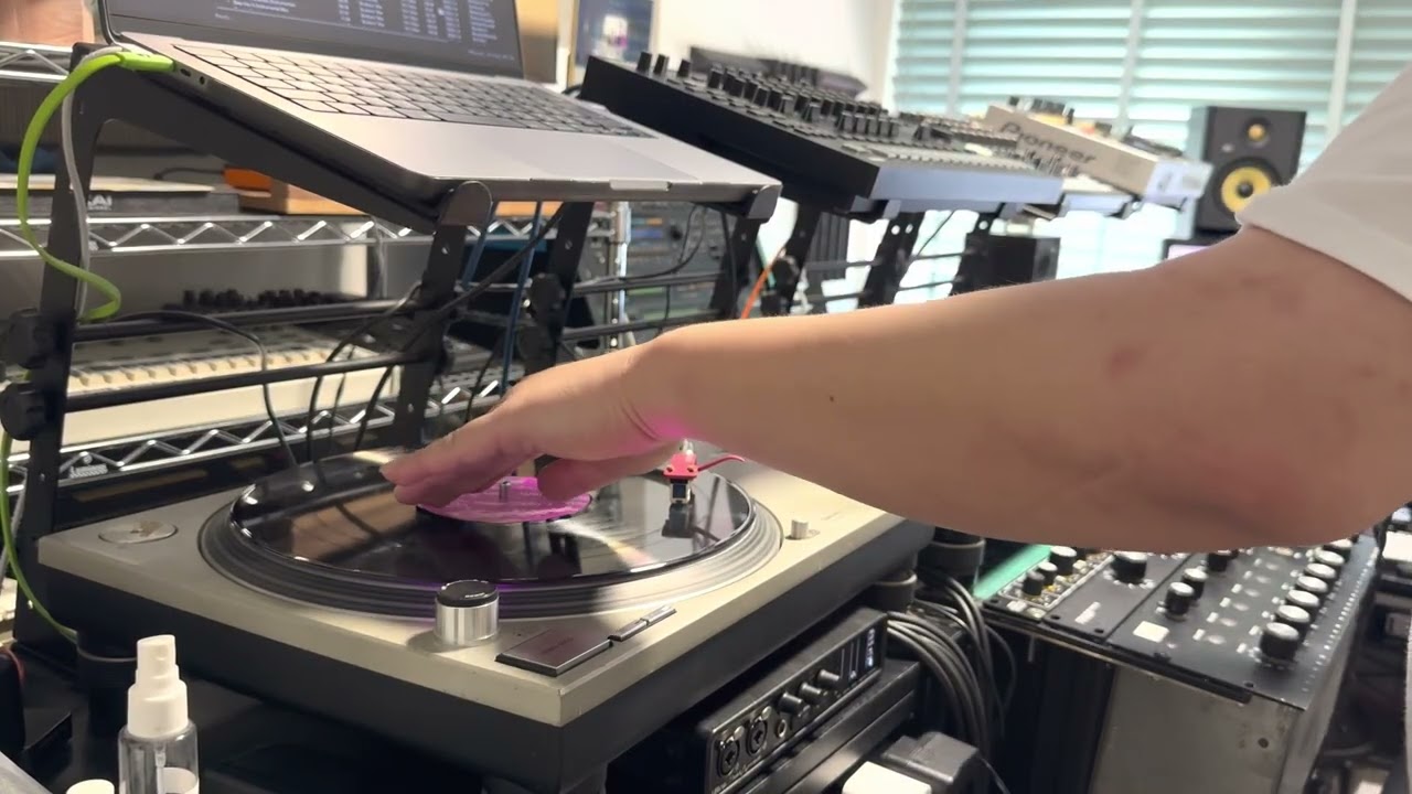 2025 Deep House Mix "Masquerade" Bozak Mixer with Vinyl 