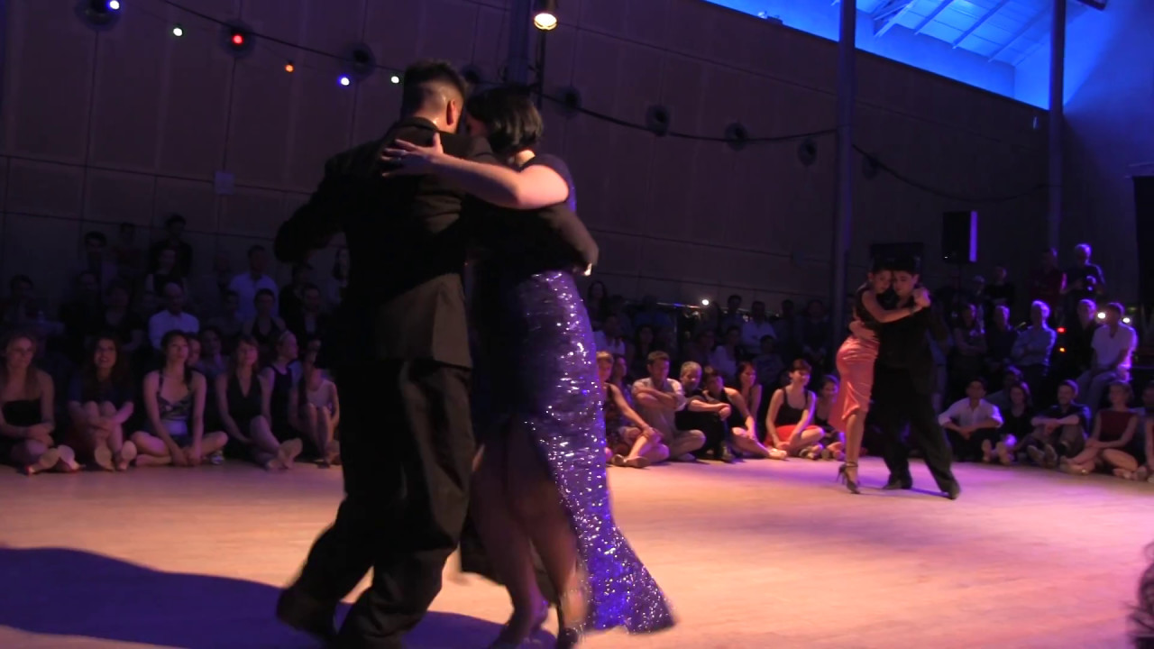 Ariadna, Fernando , Roxana et Sebastian sur le tango Canaro en Paris