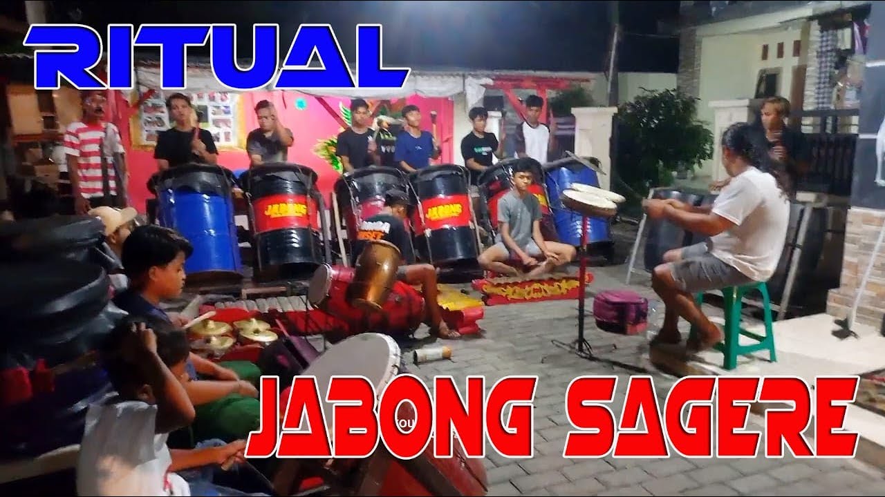 TRADISI MINTA HUJAN ALA JABONG SAGERE
