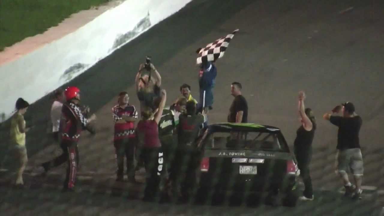 Sunset Speedway - Super Stocks Feature Sept 3rd 2011 - Lane Zardo