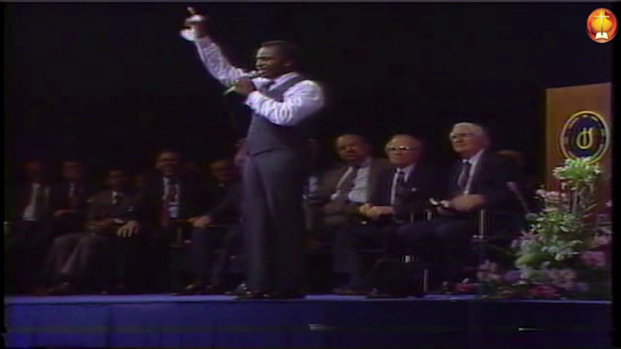 Wallace J. Sibley Preaches at Centennial Church of God General Assembly—1986