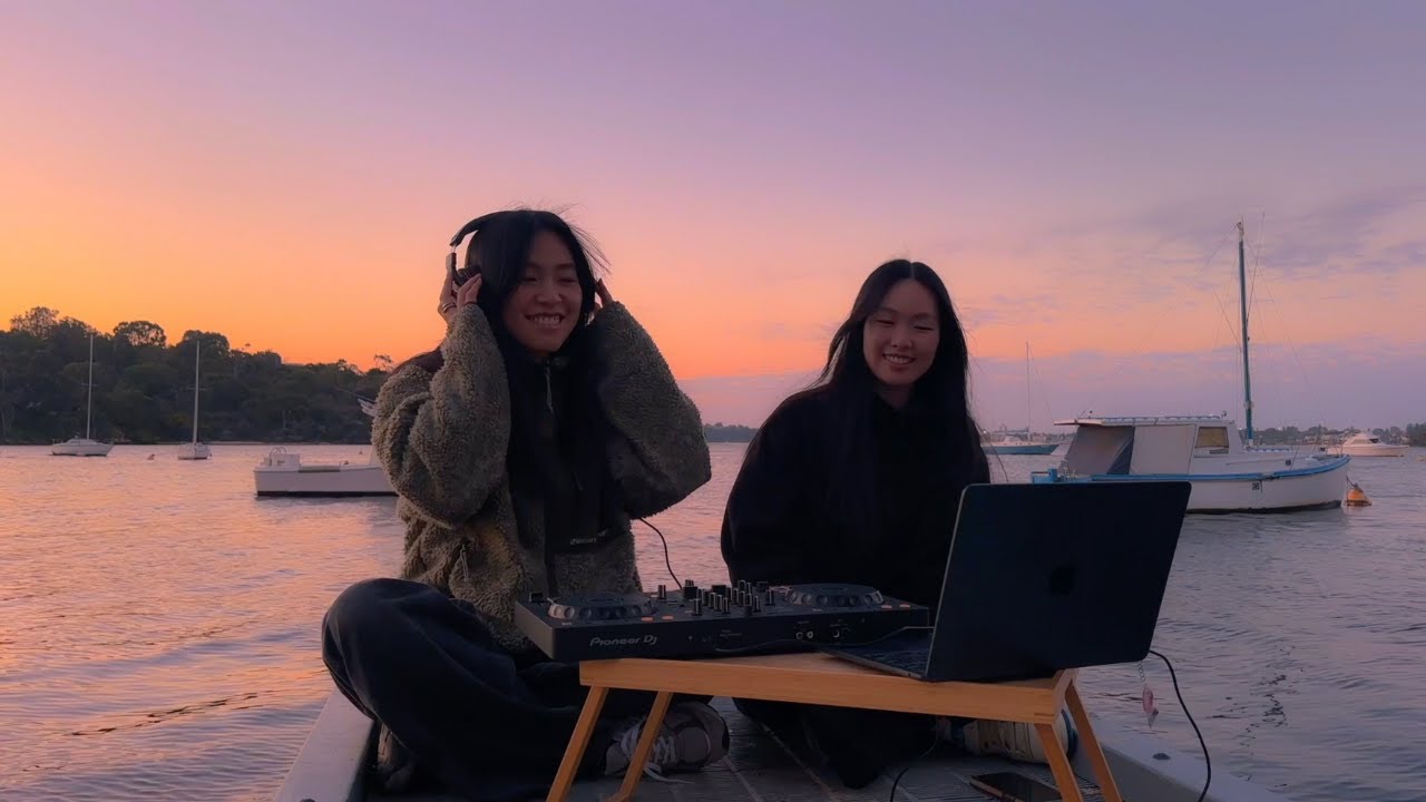 CHILL SUNSET MIX (ukg, house, miami bass, afrobeats) I RIGHTNOW RADIO: EP 2