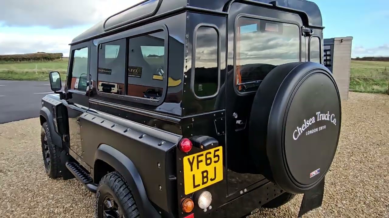 land-rover Defender Kahn Chelsea truck edition for sale
