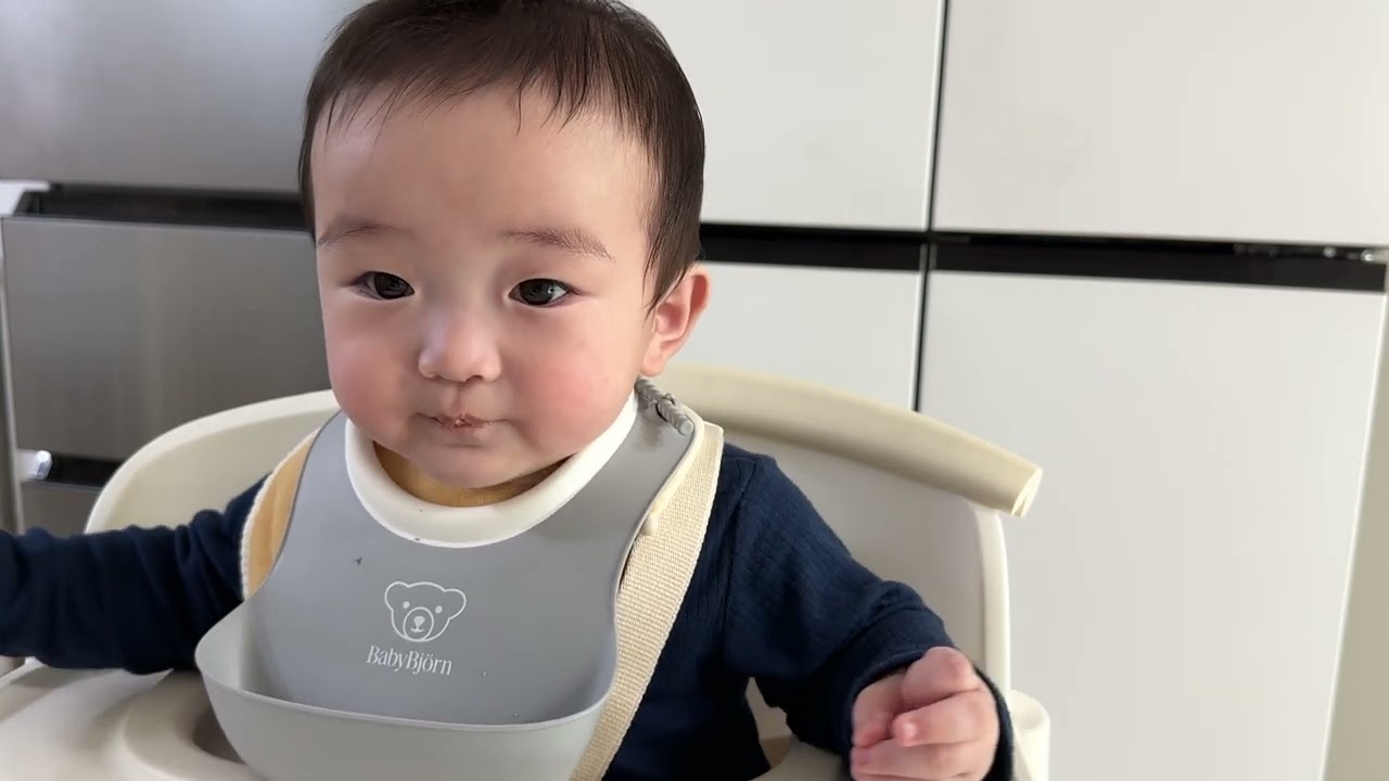 이유식 85일차! 아빠랑 뾰로통한 표정으로 출발😜 138g