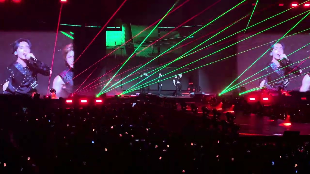 Upside Down Kiss | TXT | ACT: TOMORROW | CHICAGO 2025