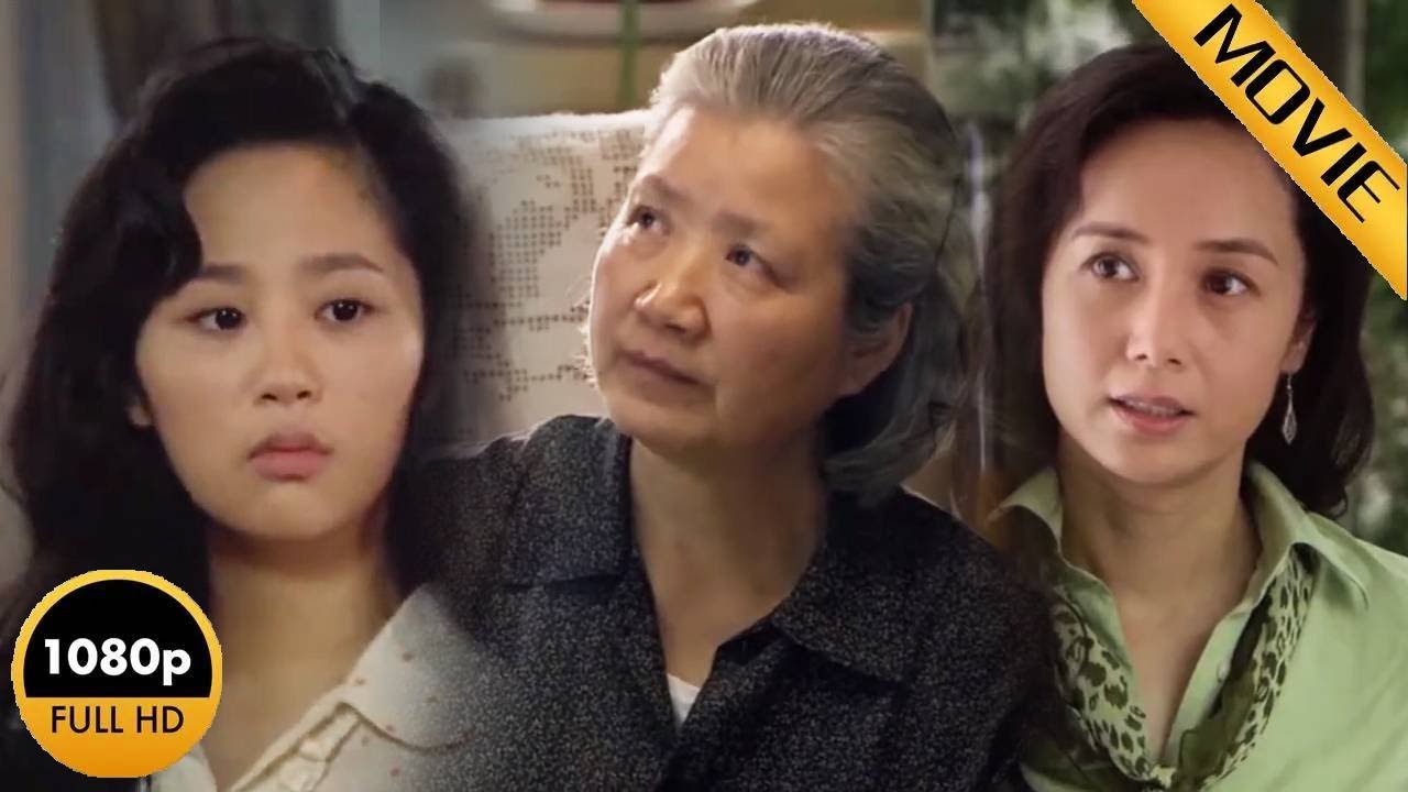 男人朋友撞見他女友挽著陌生男領證，當場嘲諷，她當場僵住！
