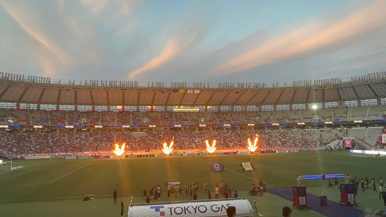 FC東京対浦和レッズ 選手場外 ユルネバ  選手入場