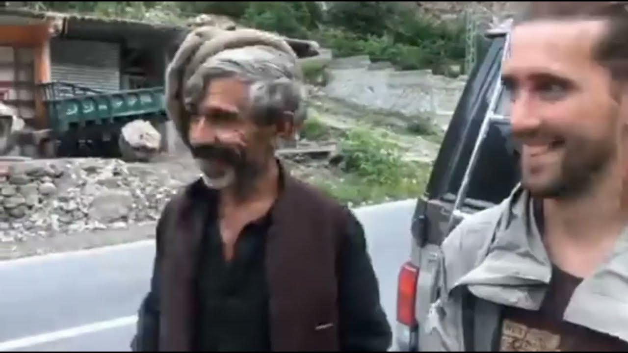 Gilgiti man Speaking English with foreign person | Funny video ||