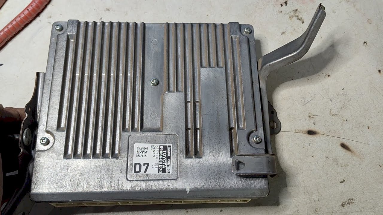 ПРОБЛЕМА INNOVA CRYSTA ECU/ECM (D7)