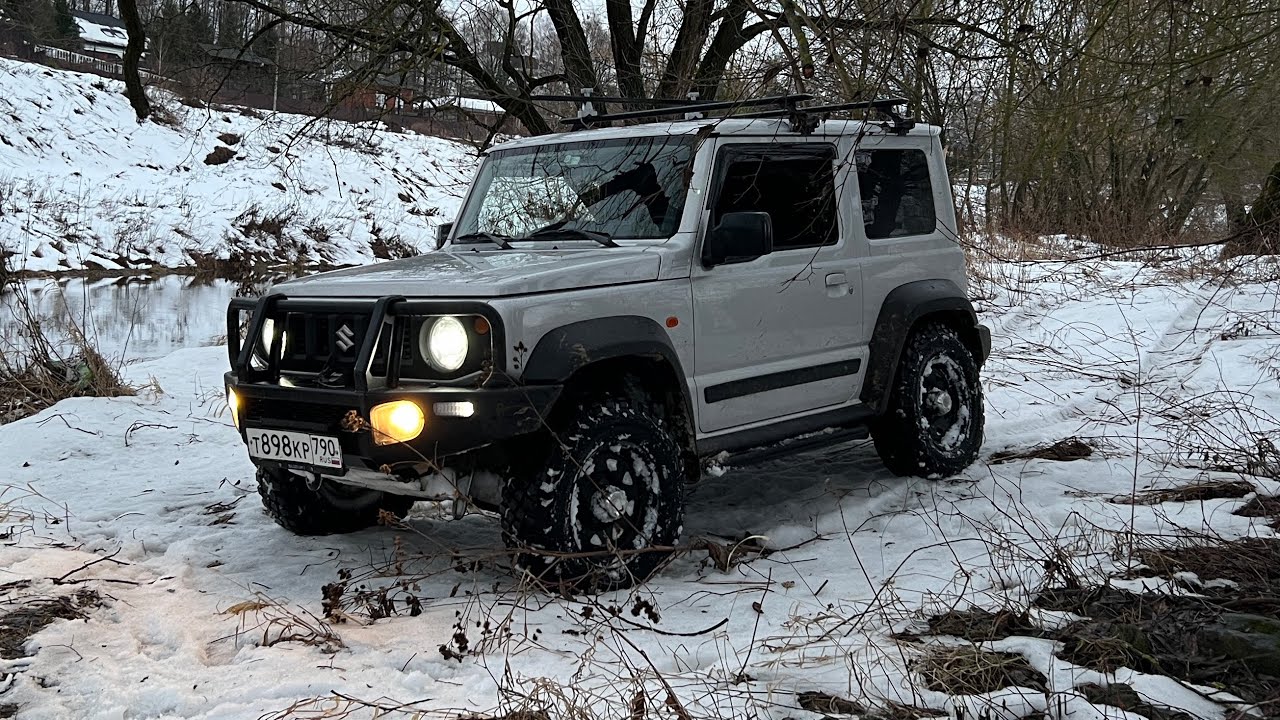 Утопили Suzuki Jimny в реке .