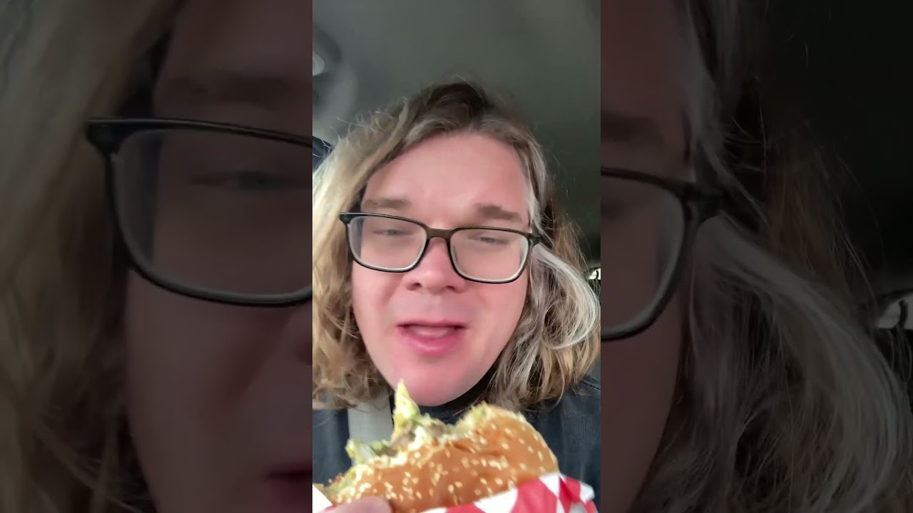 California Knockout Burger Review. *California Burger Fort Wayne, IN* Good Enough food, Bad Price