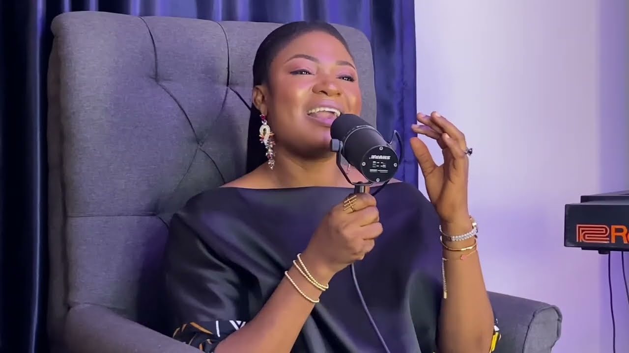 Intense worship medley Volume 5 with Omotola Clem