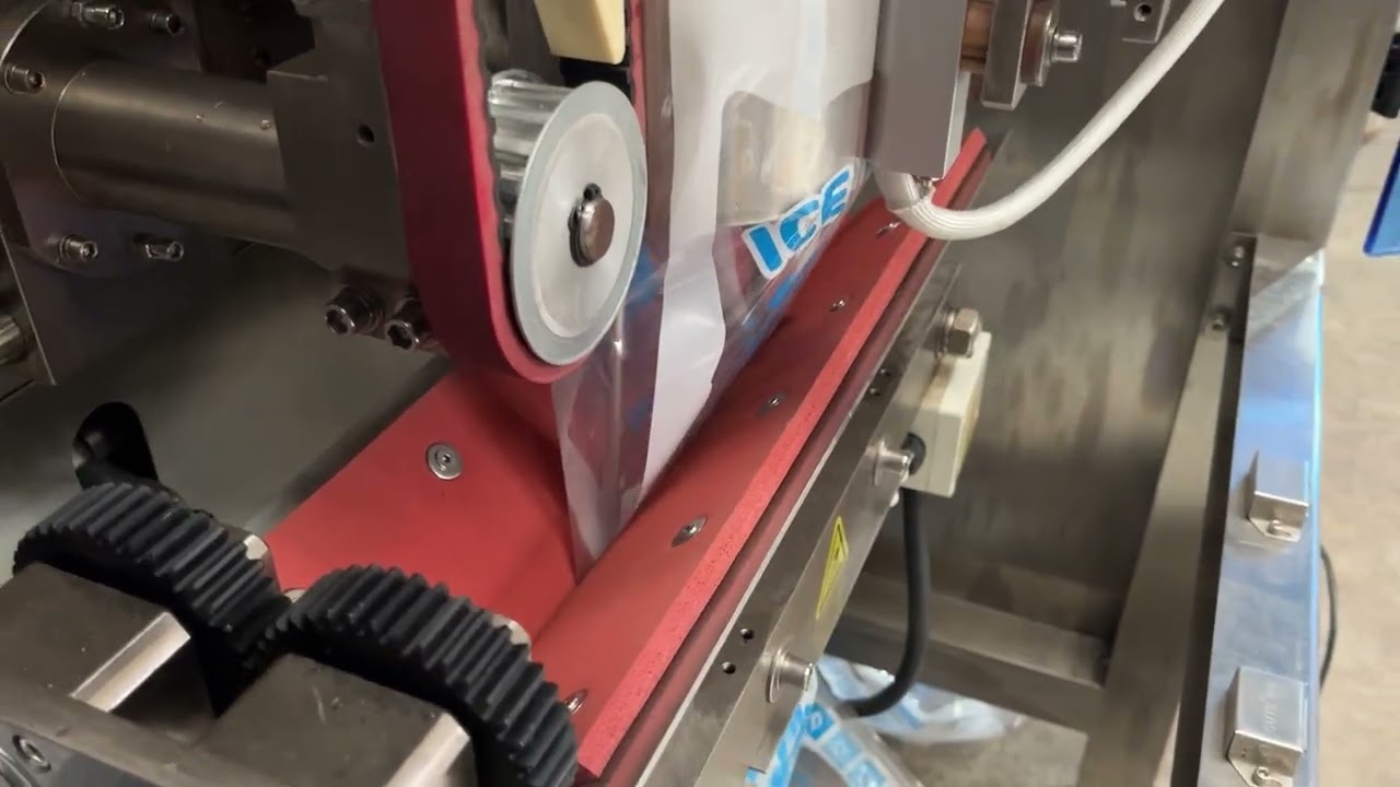 Full automatic 1KG ice cube packing machine #packingmachine