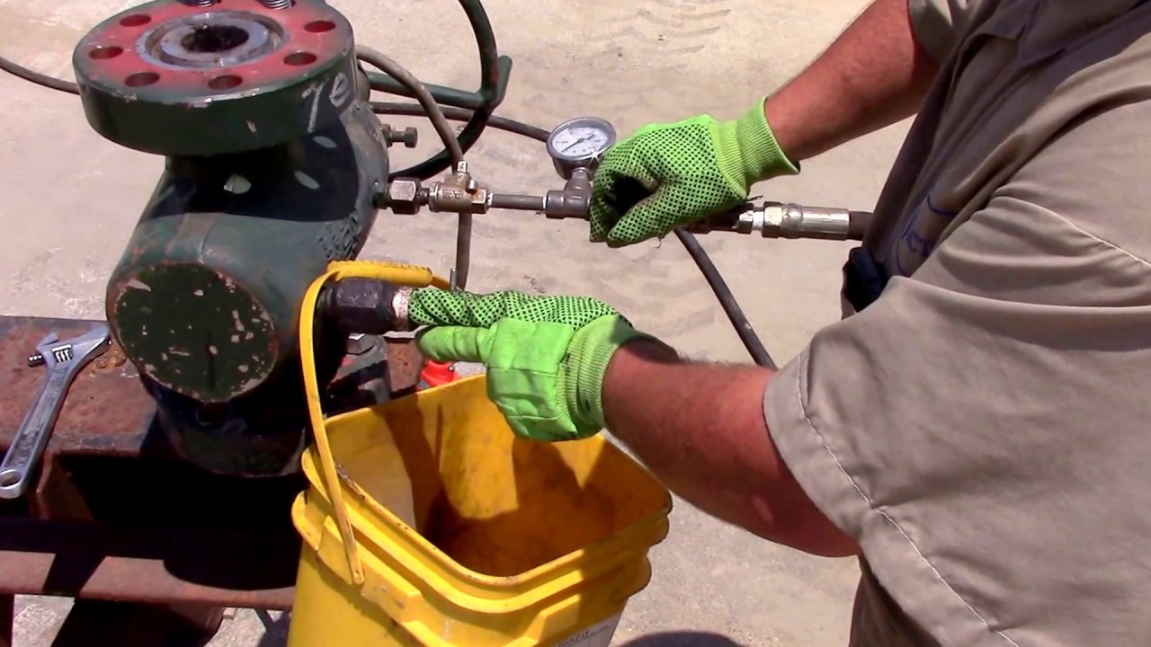 Valve Greasing Demonstration