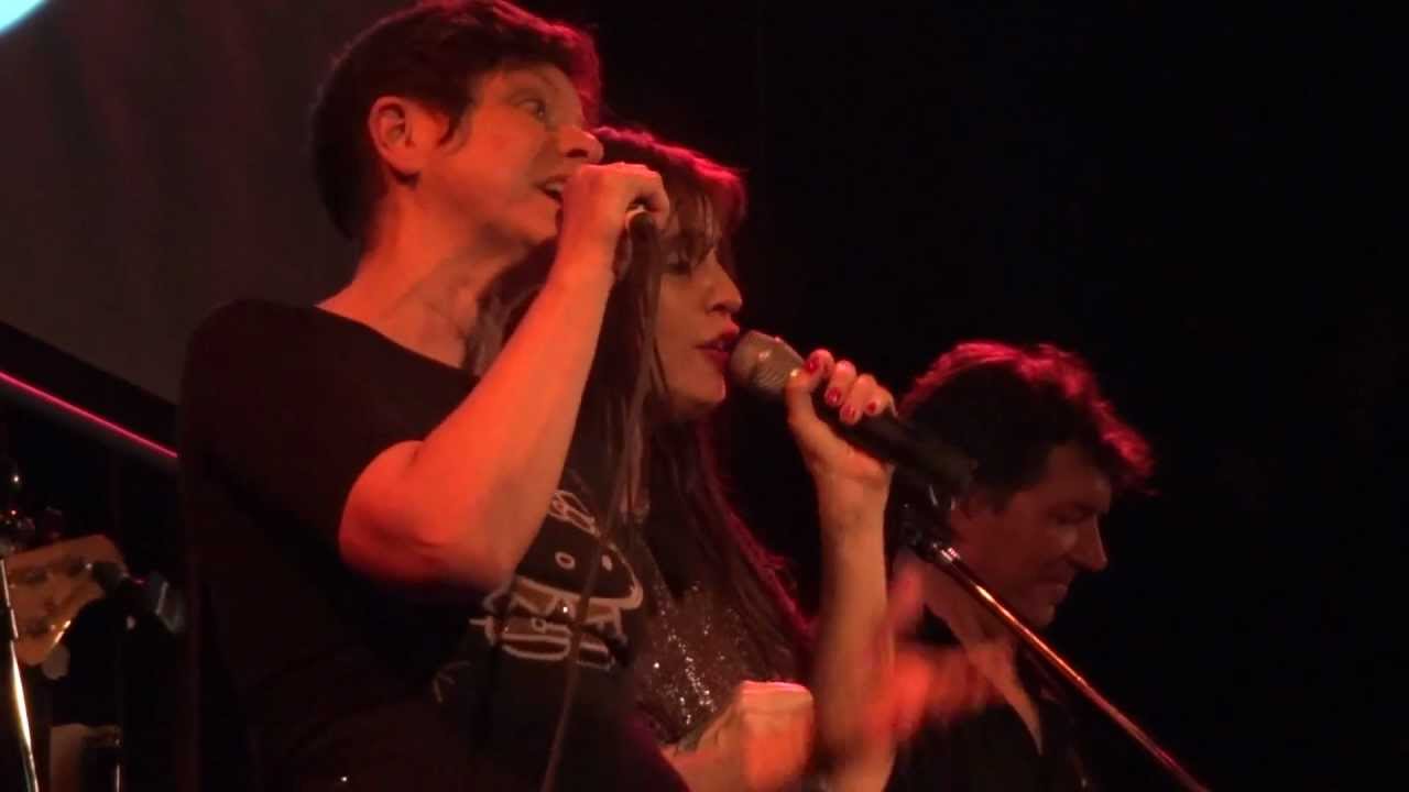 Fabiana Cantilo & Celeste Carballo - Dos dìas en la vida.