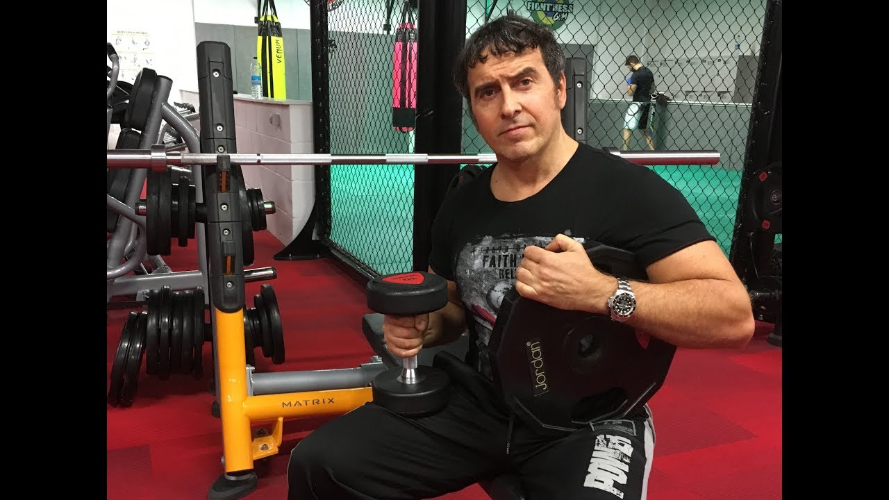 Les Secrets de Muscu de Delavier video 14 ( cibler les faisceaux antérieurs du deltoïde )