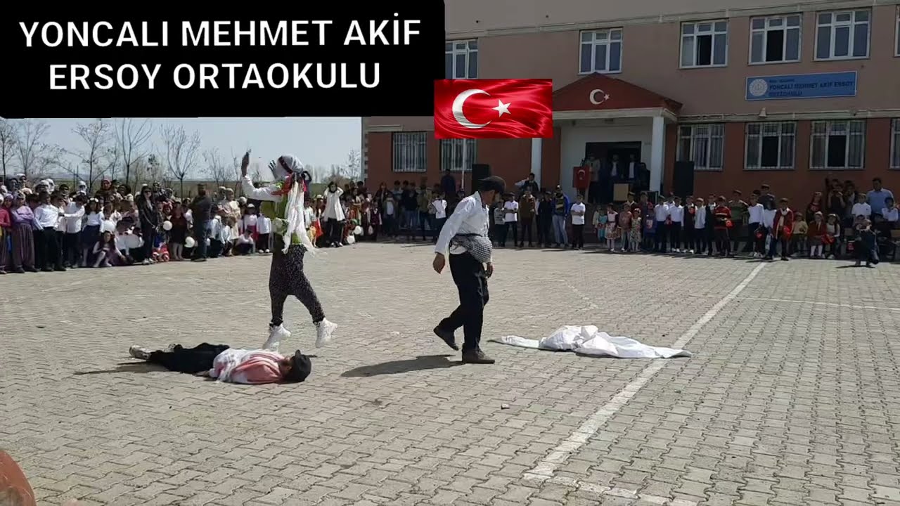 Bulanık Yoncalı Mehmet Akif Ersoy Ortaokulu 23 nisan üçlü şhow gösterisi