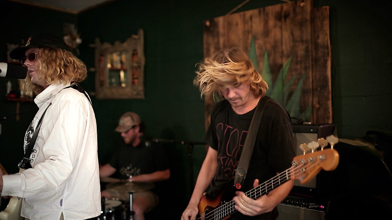 Skegss - High Beaming | Paste