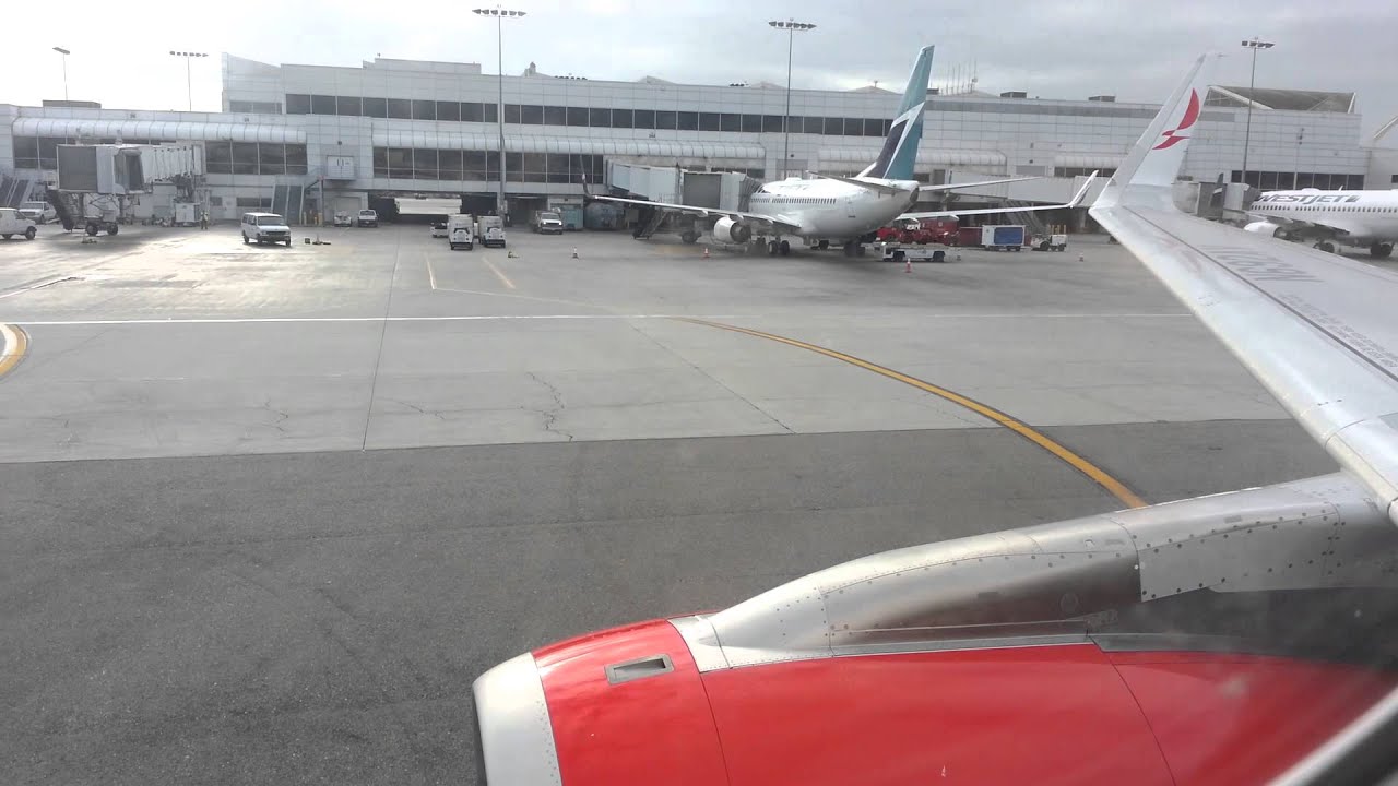 Avianca AV529,  pushback, star up Los Angeles Intl. Airport.