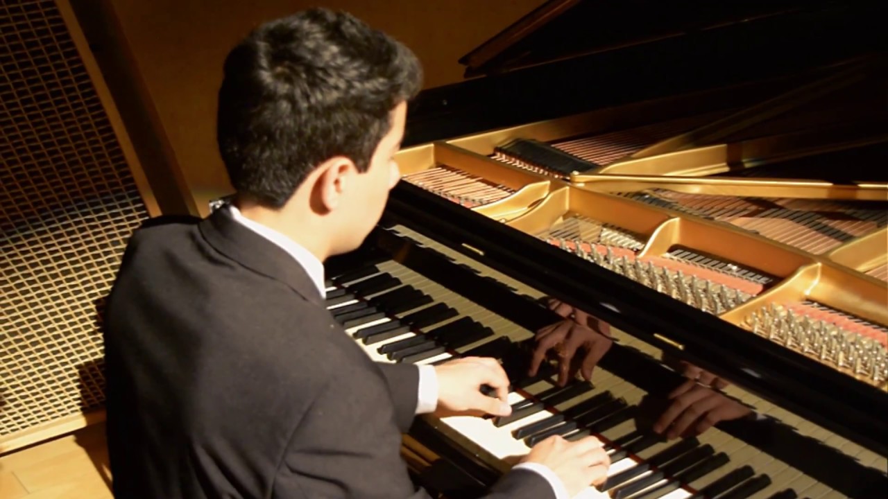 Marco Ribera plays Ecos de México by Julio Ituarte