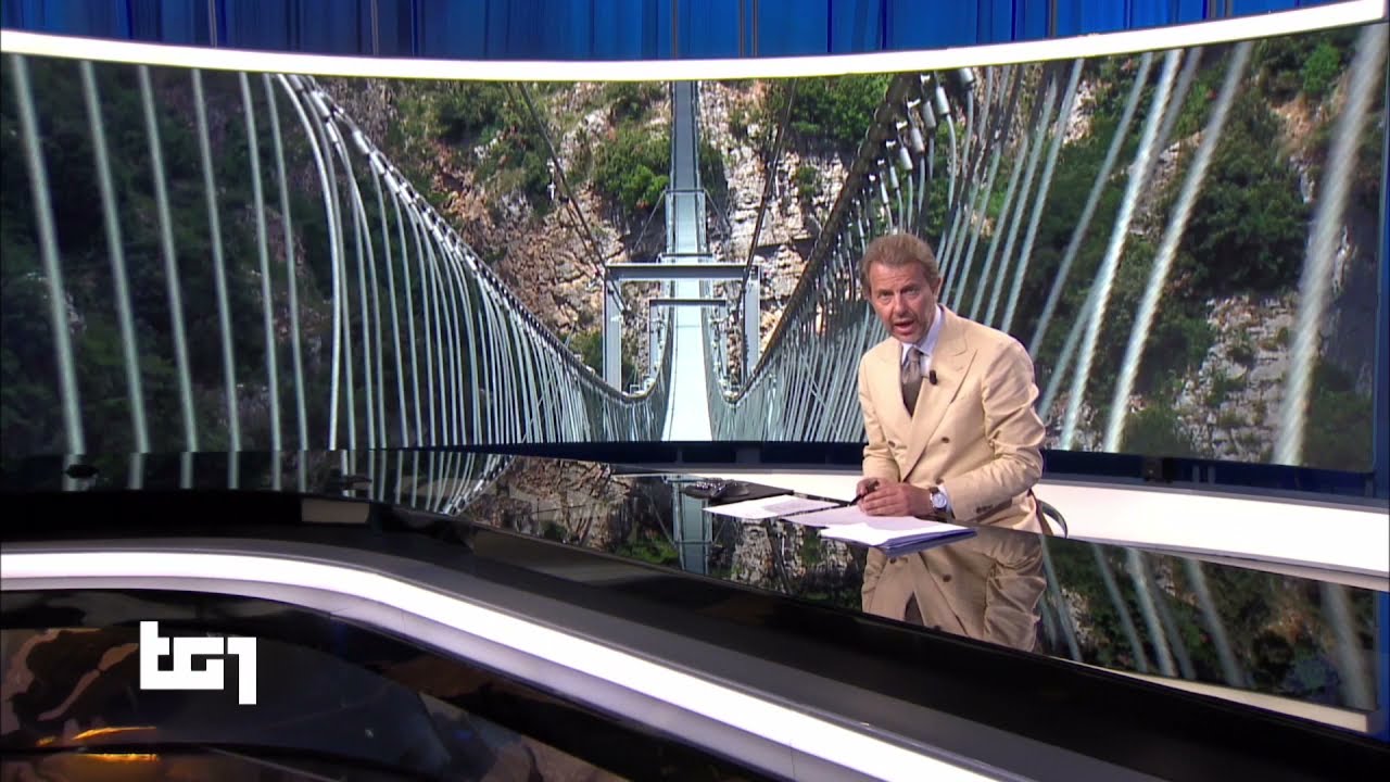 TG1 - CASTELSARACENO -  Il Ponte tibetano più lungo del mondo