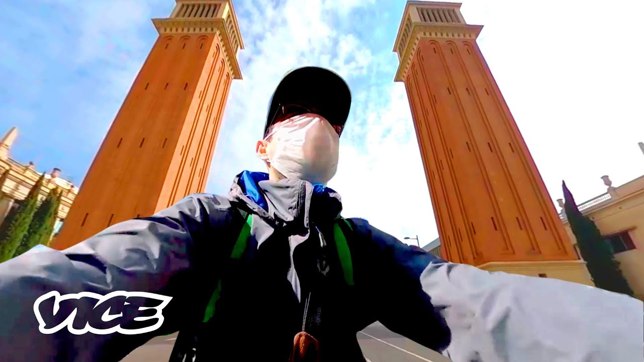 Ghost Town: A Delivery Rider in the Empty Streets of Barcelona